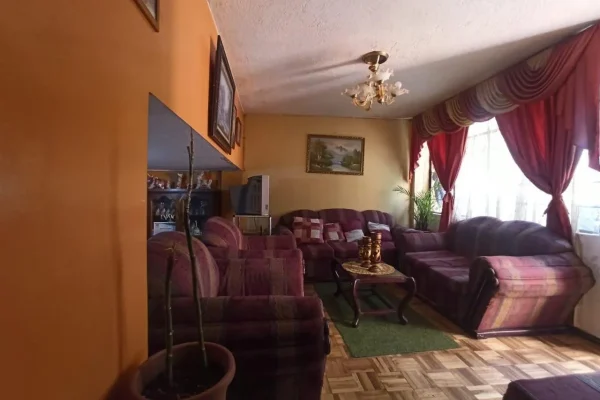 1105374143-1