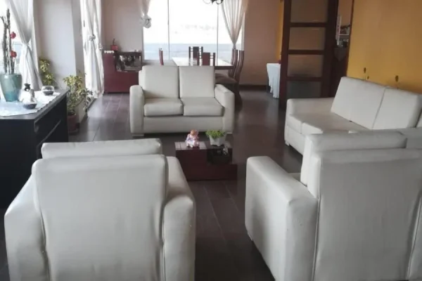 1105447275