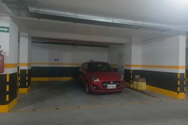 1126189043