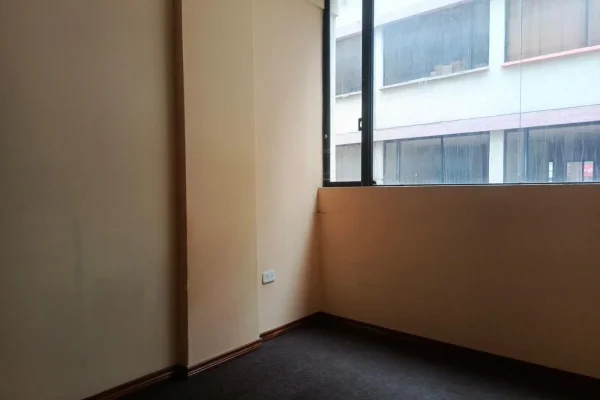 1353908832