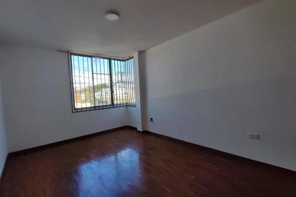 1445532370
