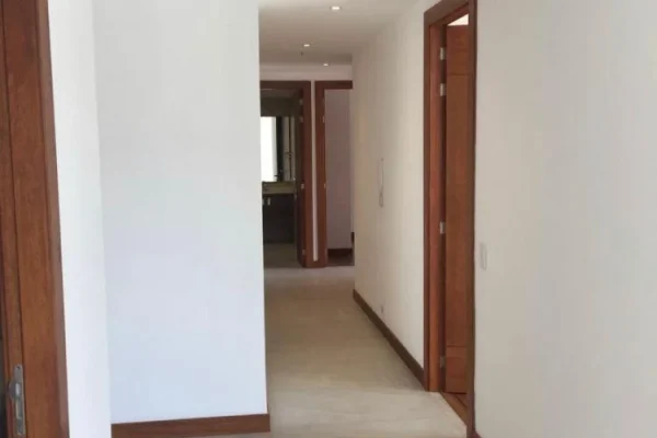 1459942817