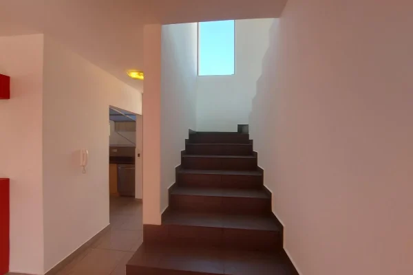 1462210100