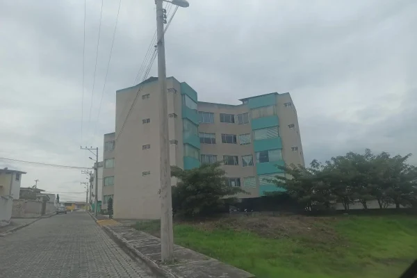 372281749