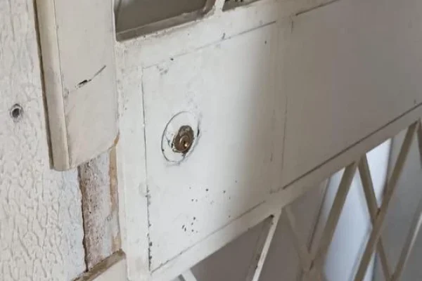 372286571