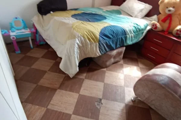 372286574