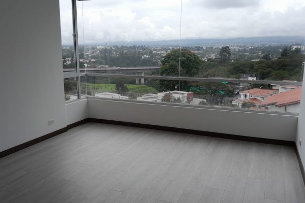 390a238e-1ce7-4e7f-a906-1756645aa337-1