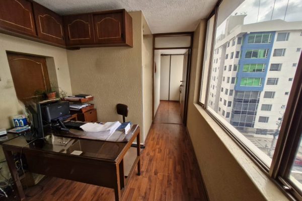 4b4204b2-f921-49e9-8da6-09135c515886-1