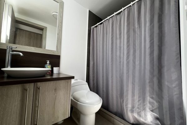 8f1d7a79-3a68-43c4-bc6c-0464eebd9fe2