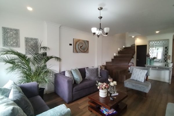 9c8dd95f-deff-493b-b4b1-b737cf1742e8