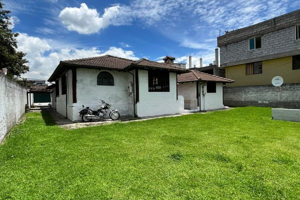 PARTE-POSTERIOR-DE-LA-CASA
