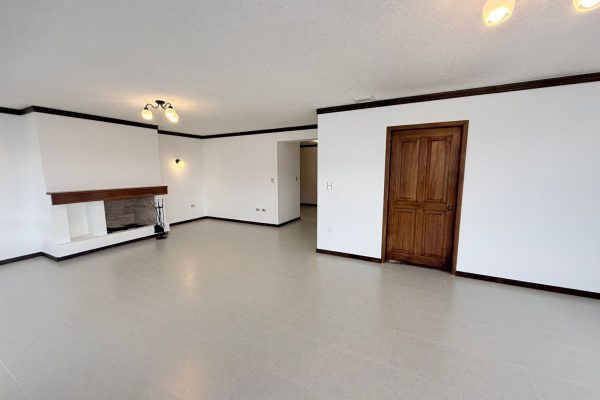 WhatsApp-Image-2025-11-01-at-18.23.24