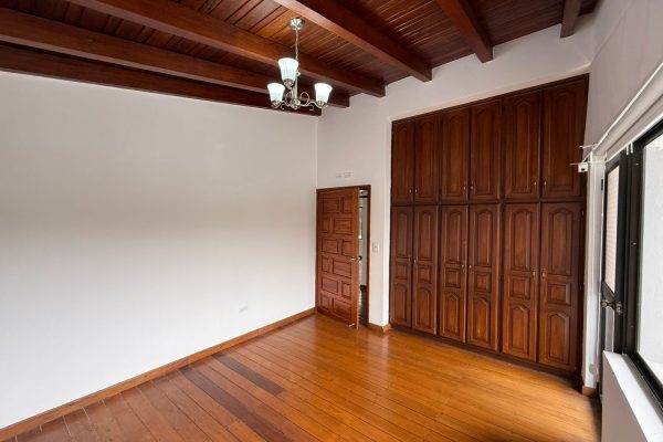 WhatsApp-Image-2025-12-01-at-10.48.28-5