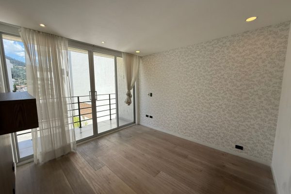 WhatsApp-Image-2026-03-25-at-16.03.00-2