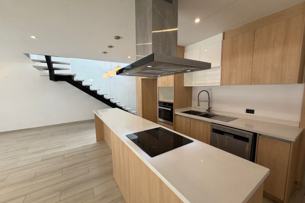 WhatsApp-Image-2026-03-25-at-16.03.00