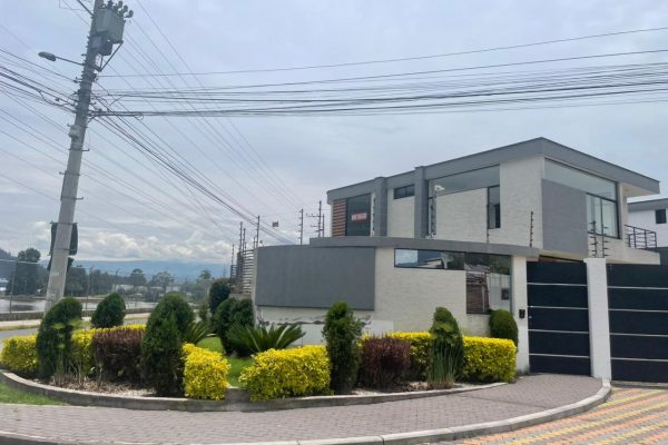 WhatsApp-Image-2026-04-09-at-12.48.00