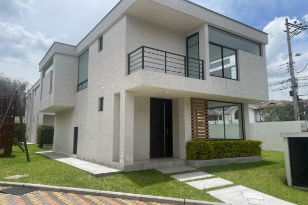 WhatsApp-Image-2026-04-09-at-12.48.01