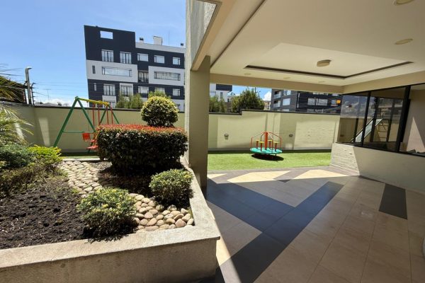 WhatsApp-Image-2026-04-14-at-17.34.25