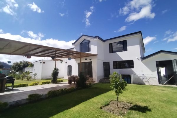 a4308270-27cf-43f3-be3e-9234ba4b84bb