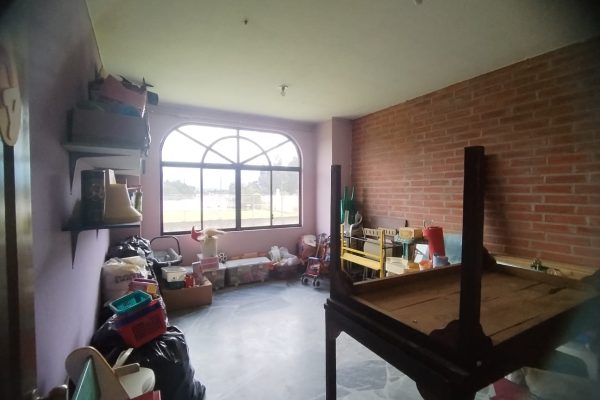 ab126fff-e06a-431e-b1f0-ad02a58c0173