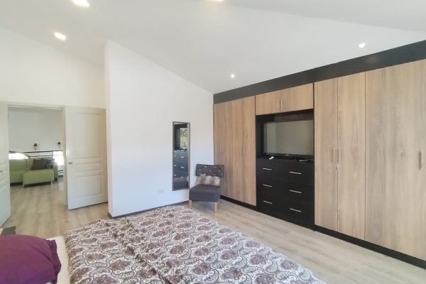 bb3a3df1-1fc7-48e4-932b-35b8d4598e2e