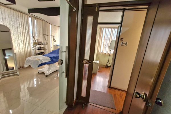 d043105e-dac3-4781-ad94-ba73e8de6a5d