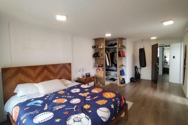 ea5016f3-8554-47d0-ab03-8d3ef60c2e0e