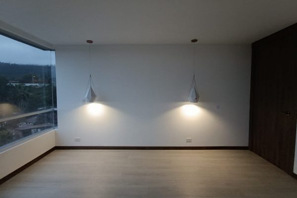 f575a095-dd5e-4a9f-8401-ca2f5236c808