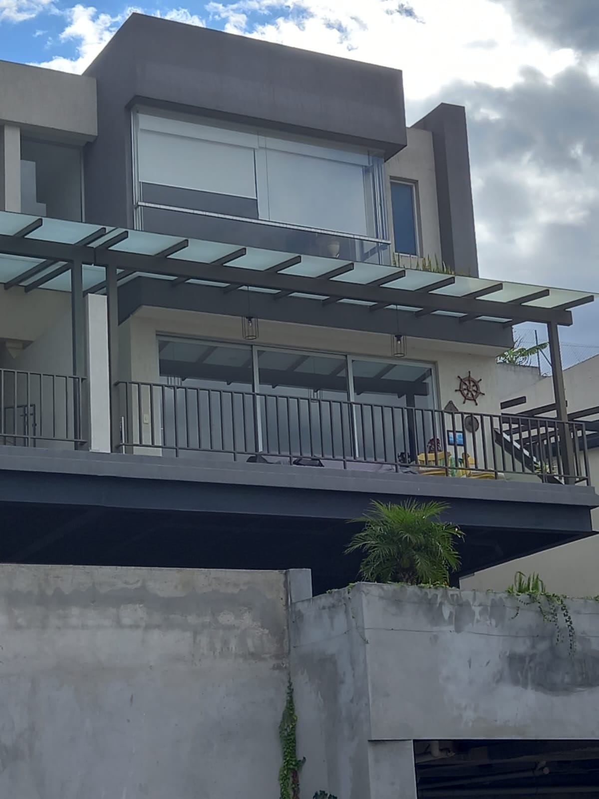 7b05a3e9-eb2d-48f4-a800-71dd77d438b9