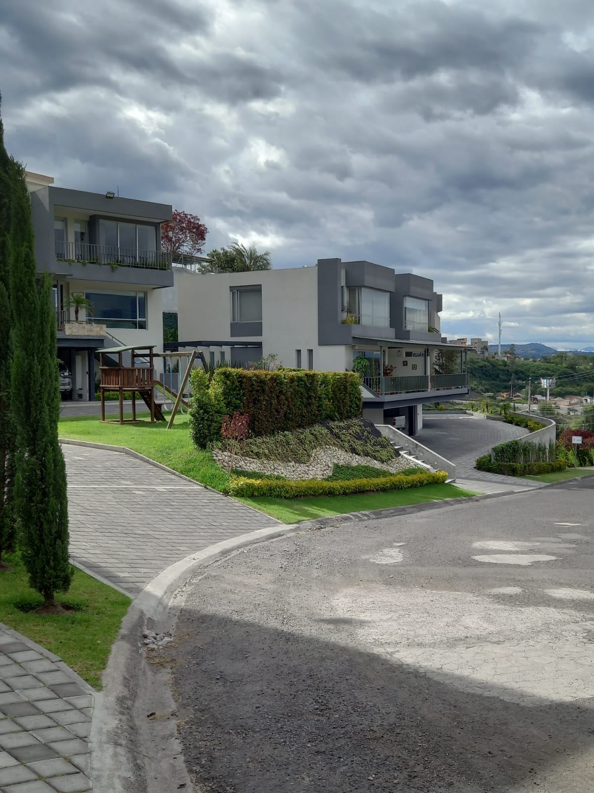 f3204f6c-4ad5-45f3-b052-95a2613e8efc-1